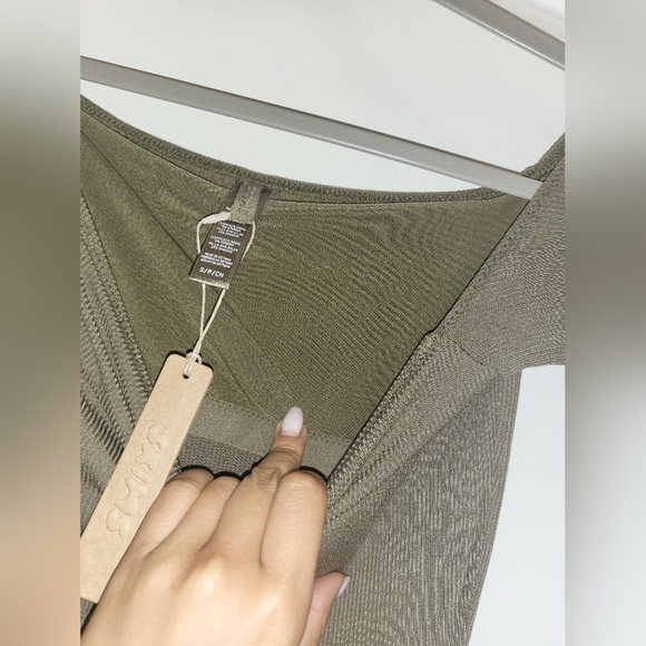 1. NWT SKIMS SOFT LOUNGE OFF THE SHOULDER DRESS IN ARMY - Picture 8 of 9